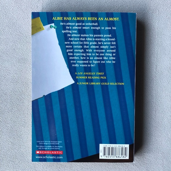 Set of 2 ~ Junior Novels ~ Absolutely Almost & Raymie Nightingale - Picture 3 of 8